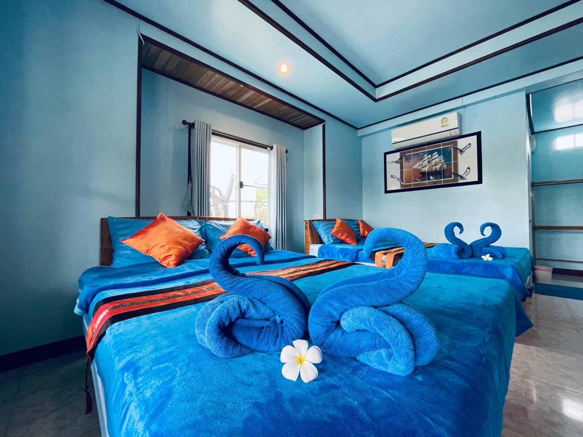 Markhouse Bungalow Ko Kut ภายนอก รูปภาพ