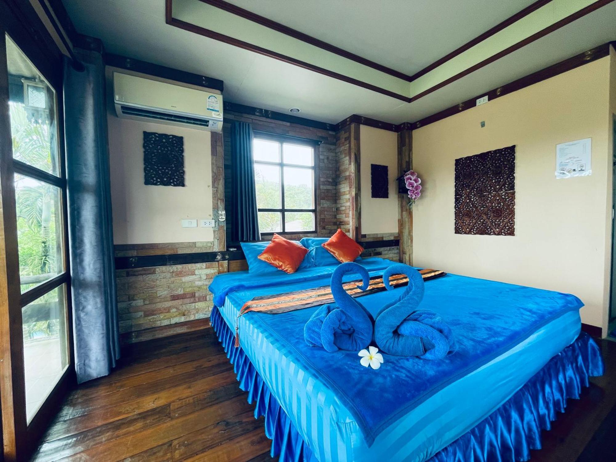 Markhouse Bungalow Ko Kut ภายนอก รูปภาพ