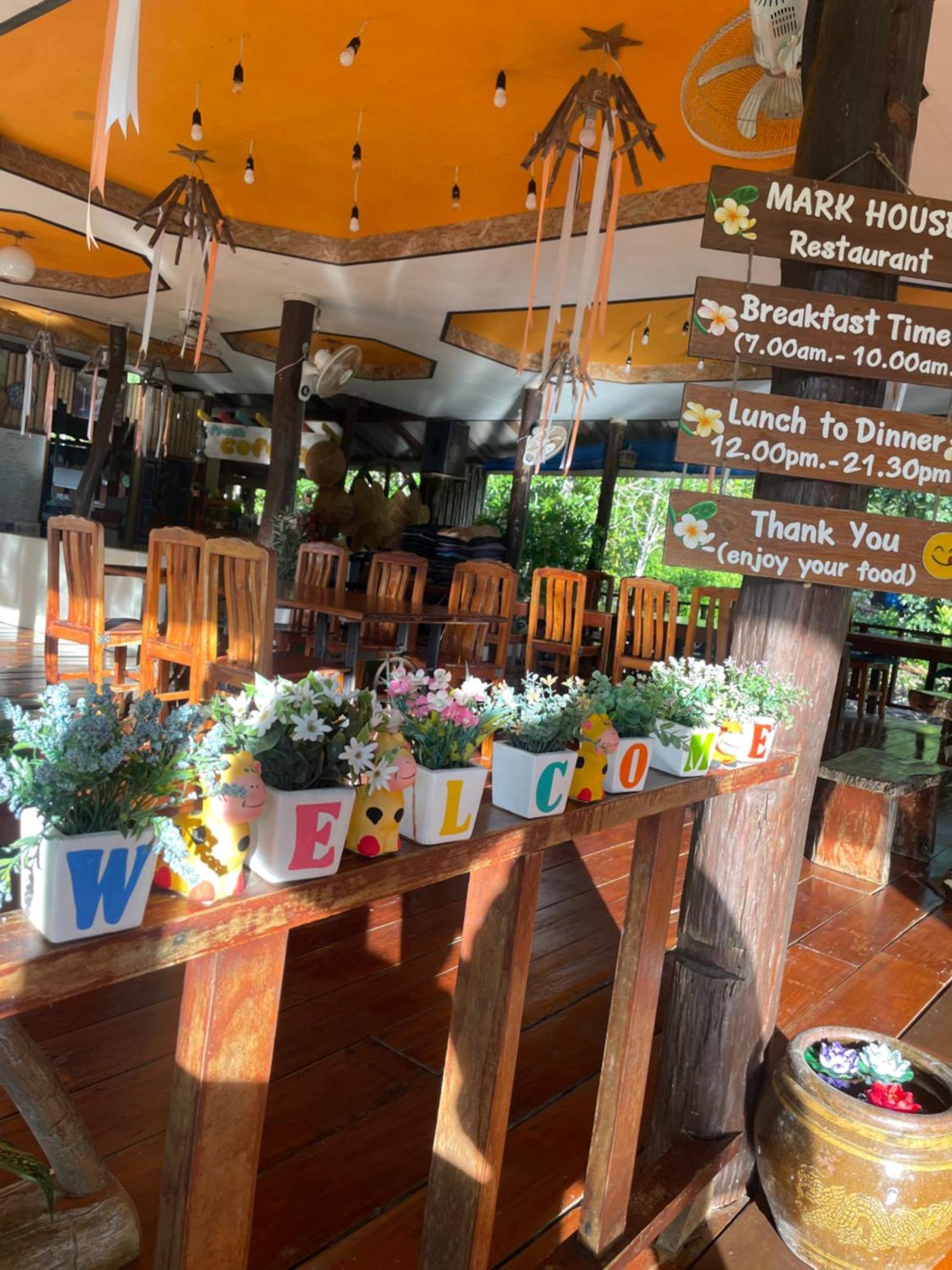 Markhouse Bungalow Ko Kut ภายนอก รูปภาพ