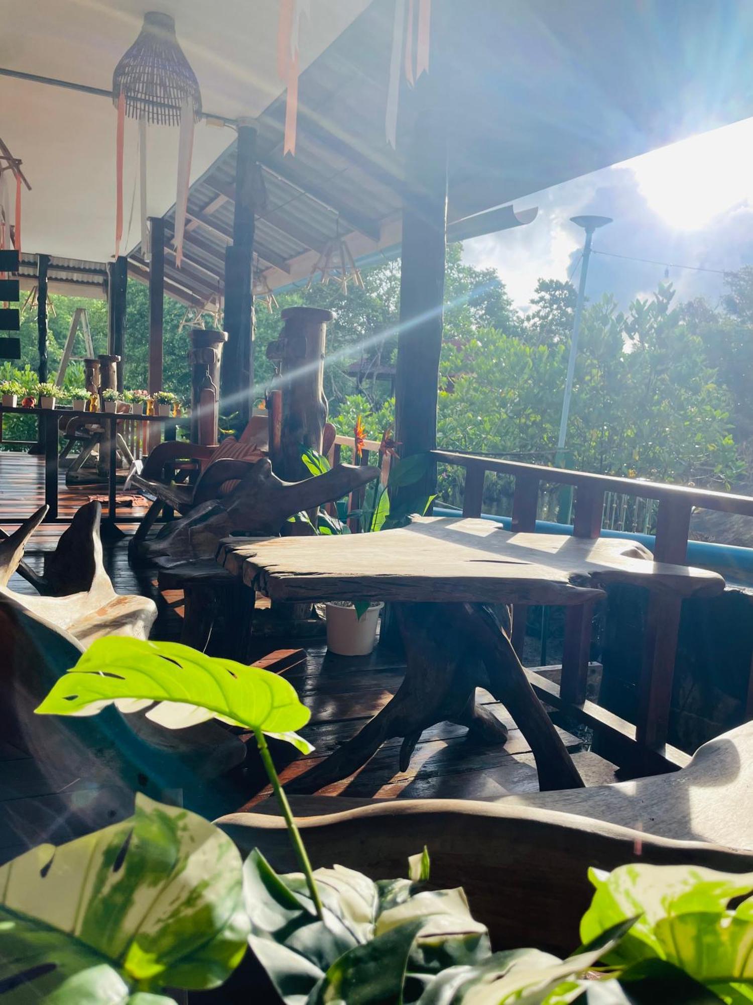 Markhouse Bungalow Ko Kut ภายนอก รูปภาพ