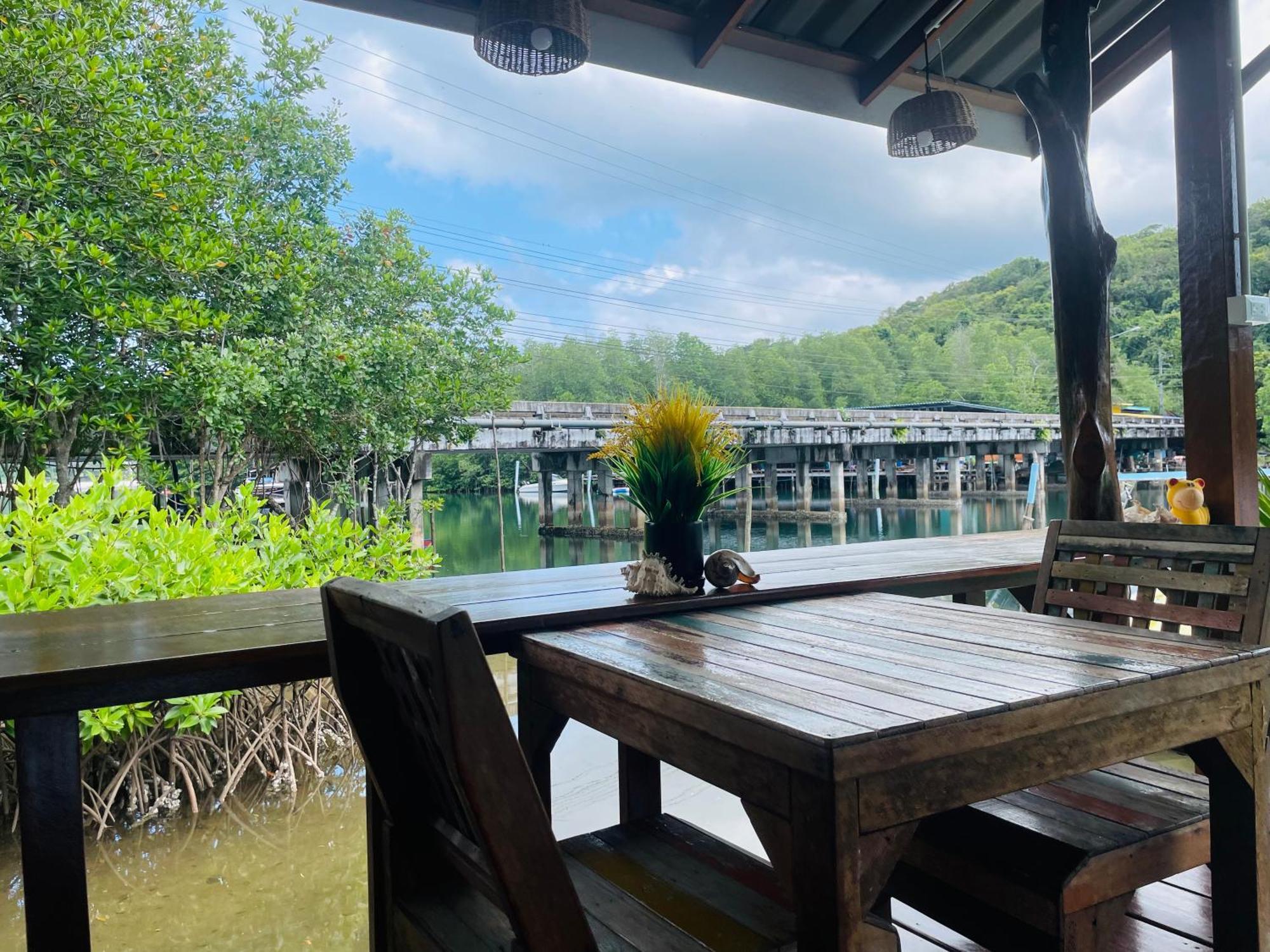 Markhouse Bungalow Ko Kut ภายนอก รูปภาพ
