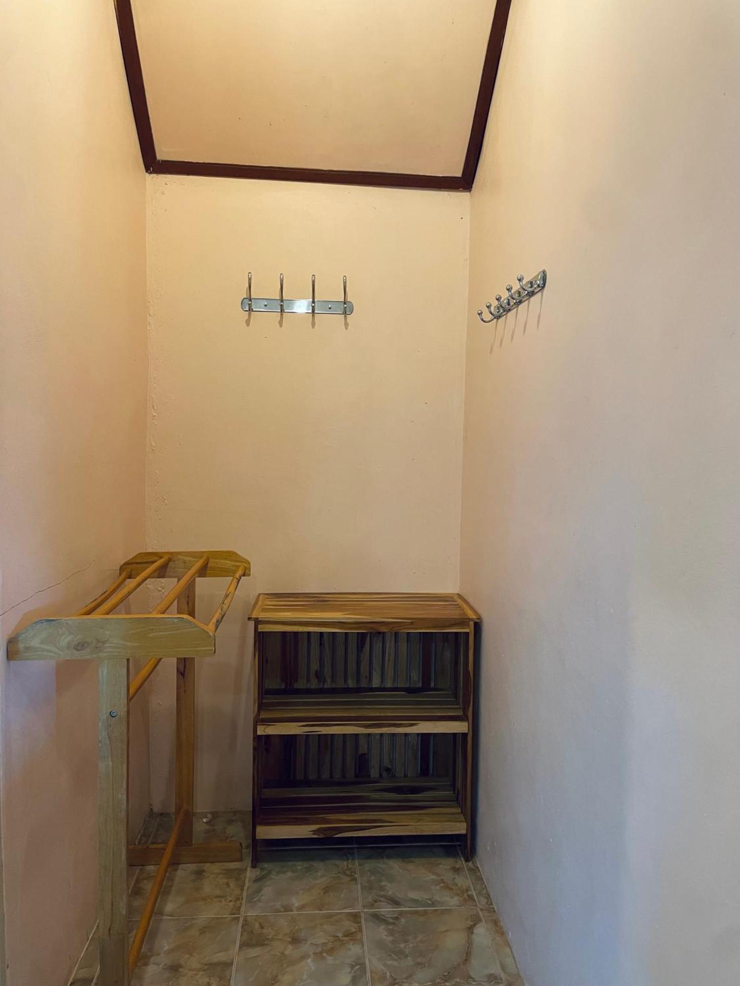 Markhouse Bungalow Ko Kut ภายนอก รูปภาพ