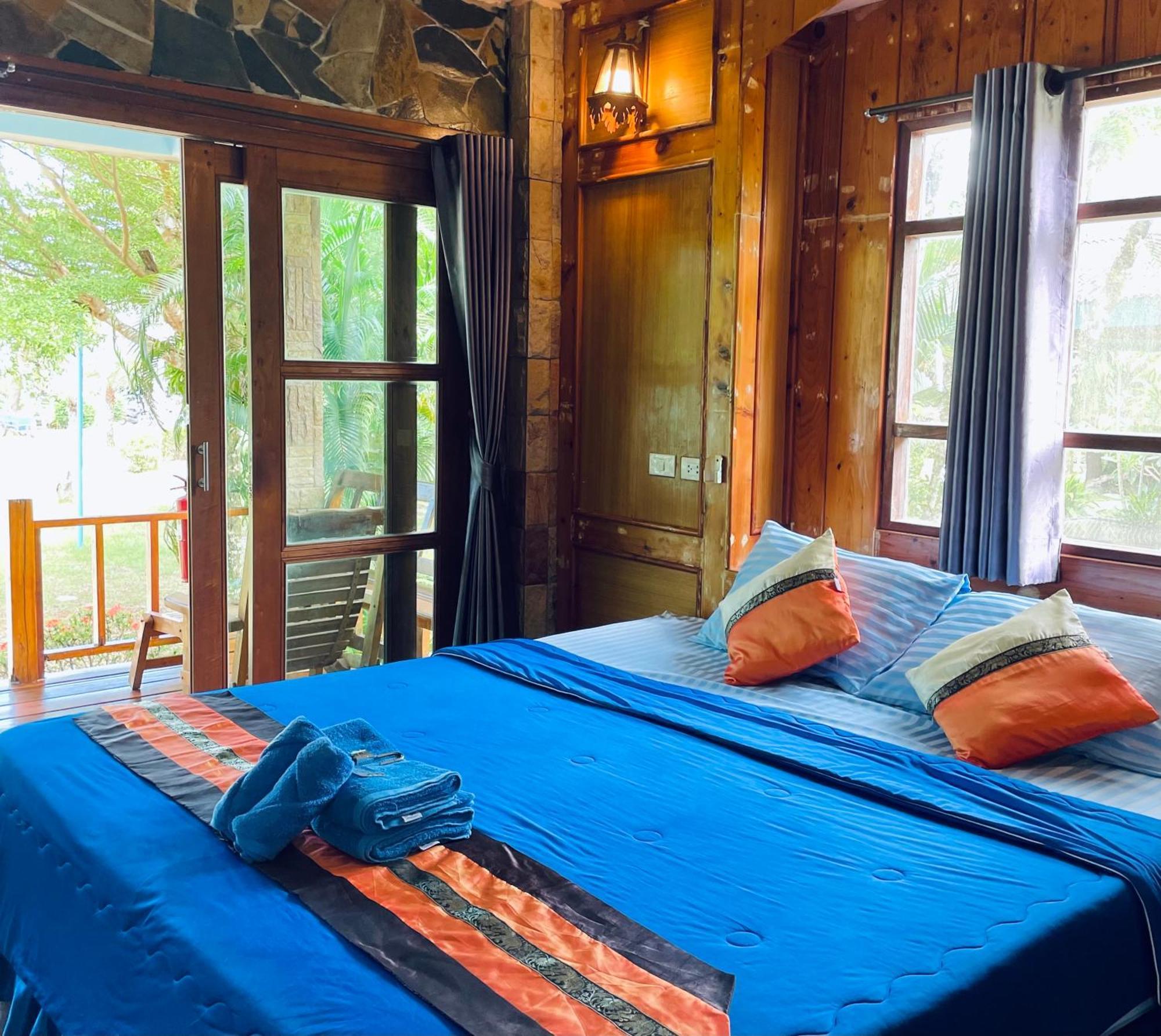Markhouse Bungalow Ko Kut ภายนอก รูปภาพ