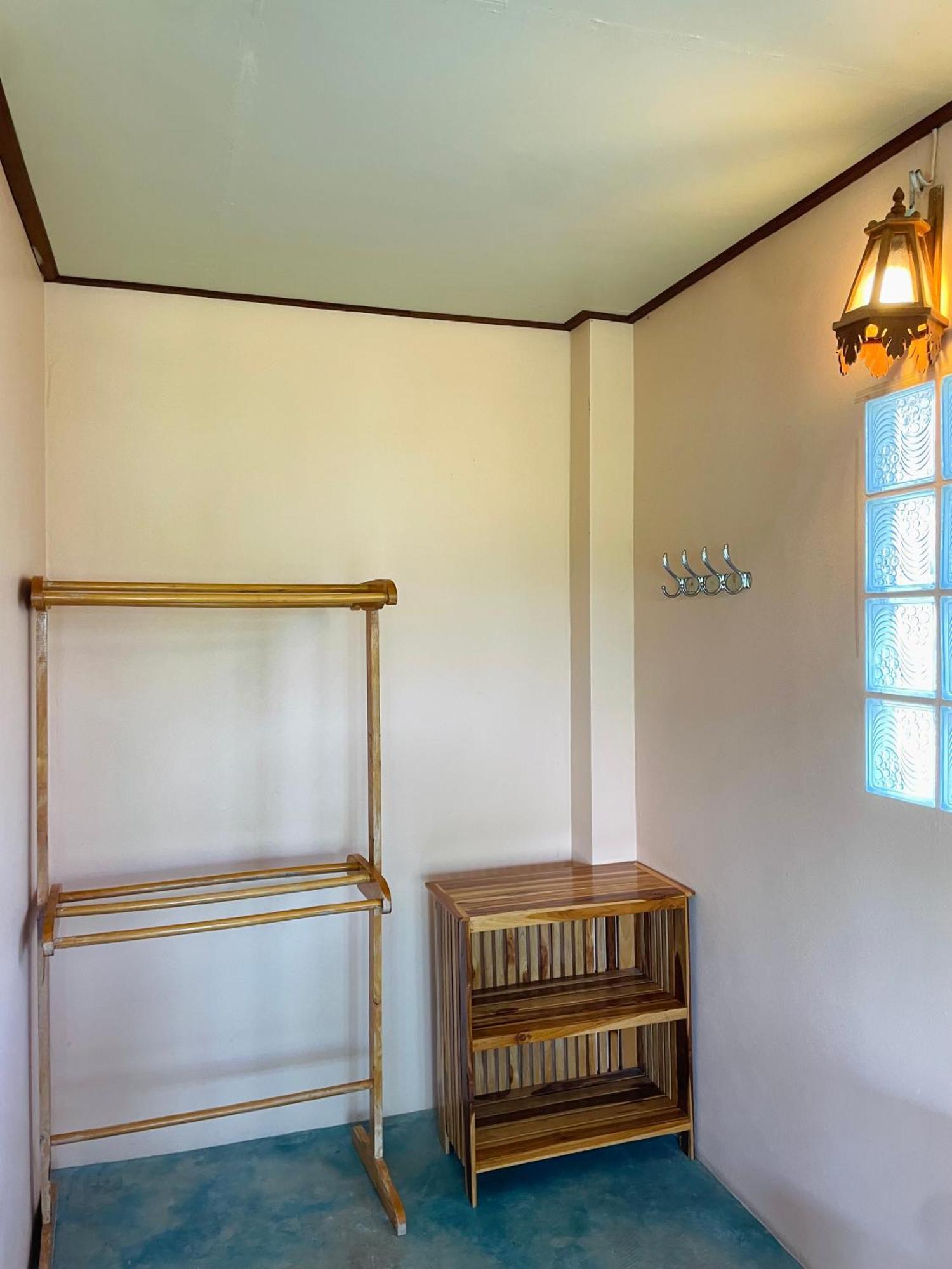 Markhouse Bungalow Ko Kut ภายนอก รูปภาพ