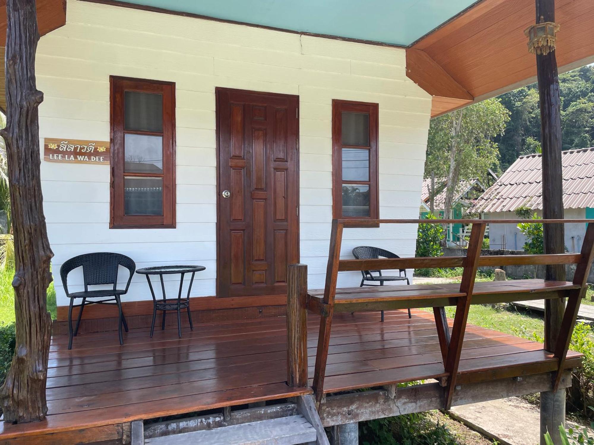 Markhouse Bungalow Ko Kut ภายนอก รูปภาพ