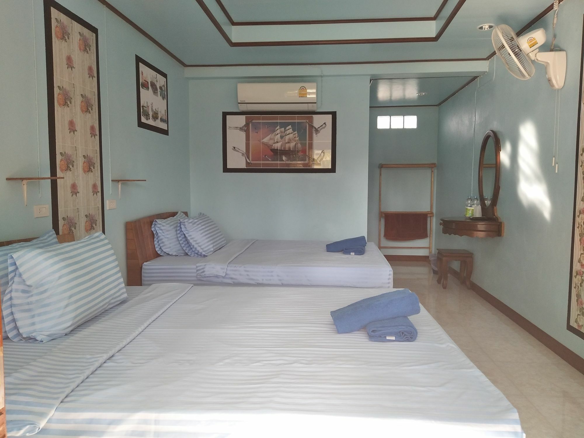 Markhouse Bungalow Ko Kut ภายนอก รูปภาพ